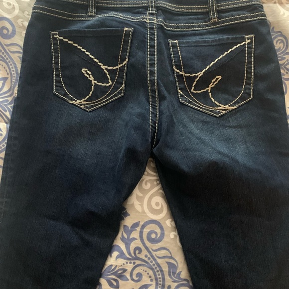 Jeans - Picture 2 of 4